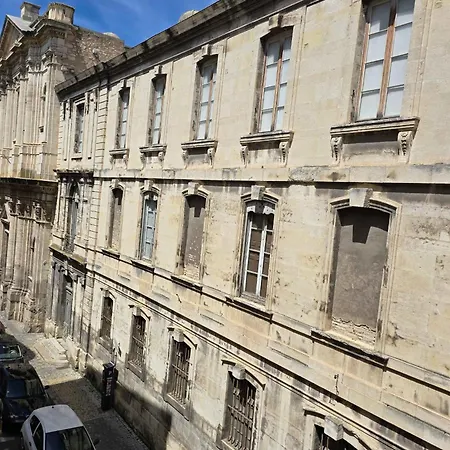 Charming In The Crest * Nîmes